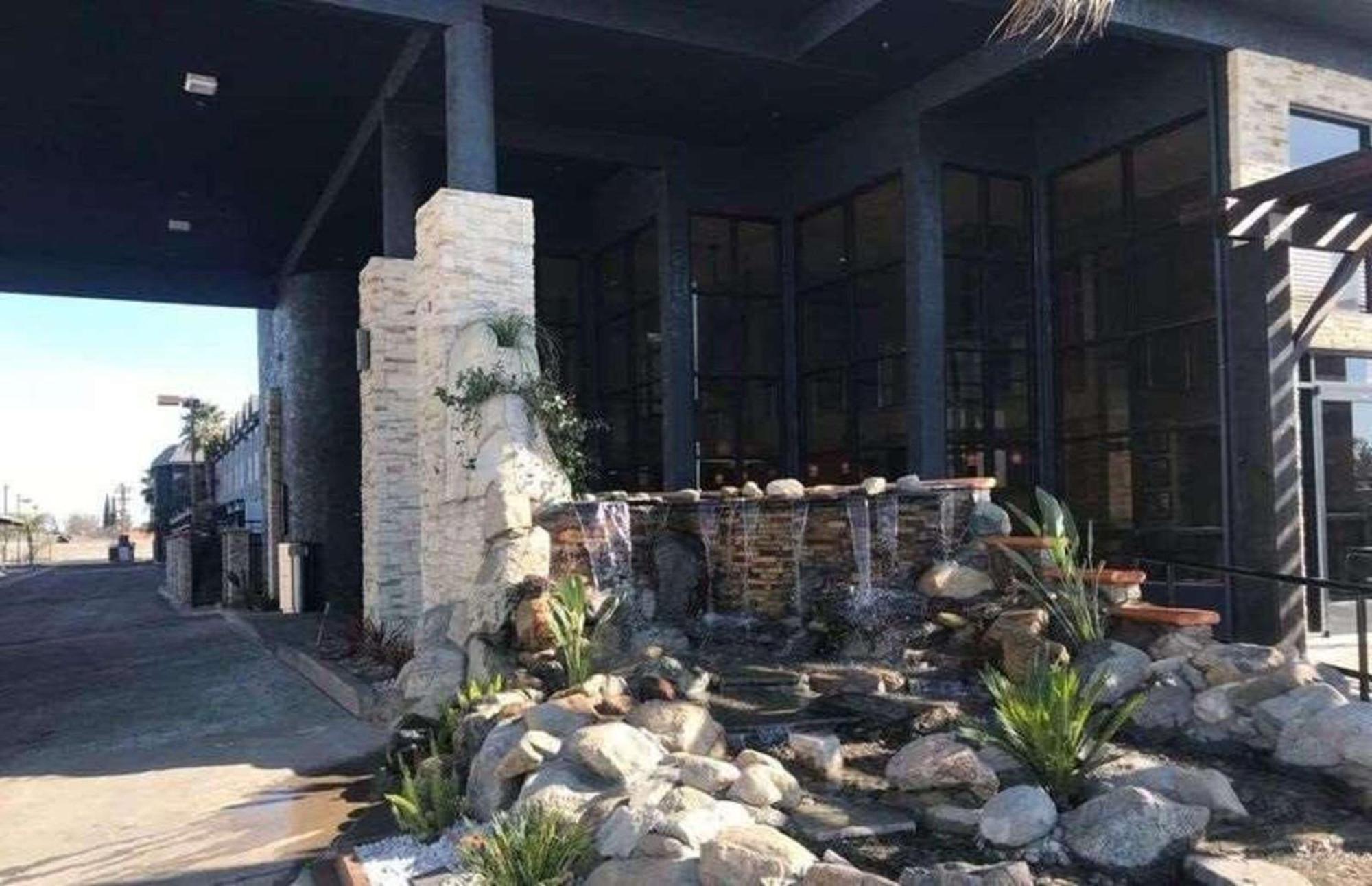 加里佛尼亚贝克斯菲尔德江山旅馆及套房 外观 照片